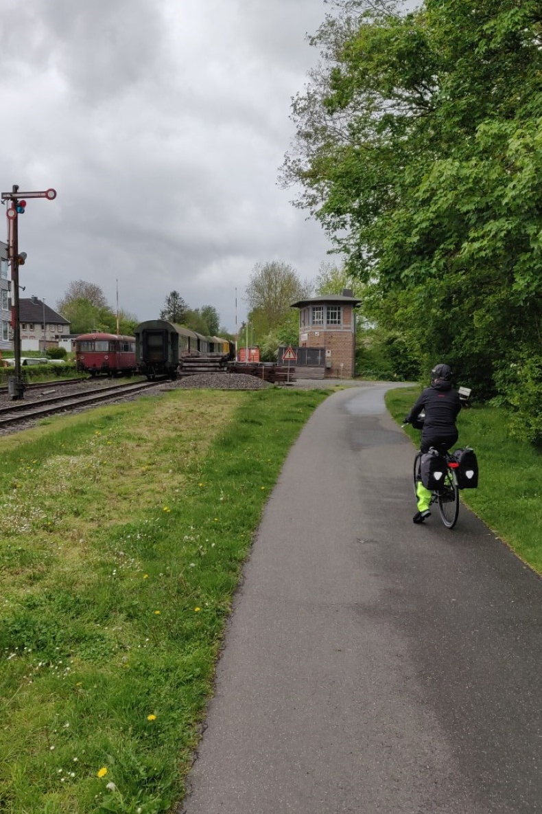 Oude treinen langs de Vennbahn